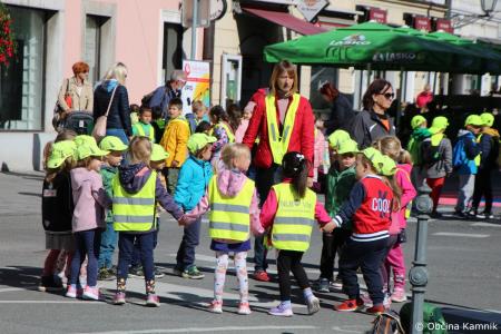 Tudi otroci kamniških šol in vrtcev so bili danes trajnostno povezavi  (148)